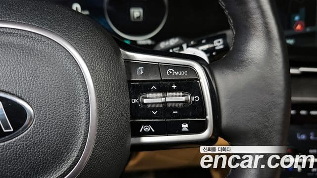 Kia Carnival 2020 — Фото 14/20