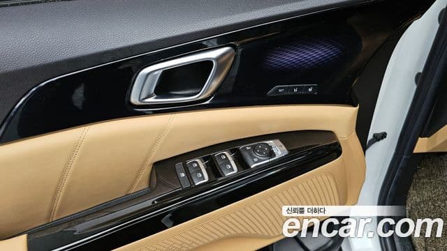 Kia Carnival 2020 — Фото 18/20