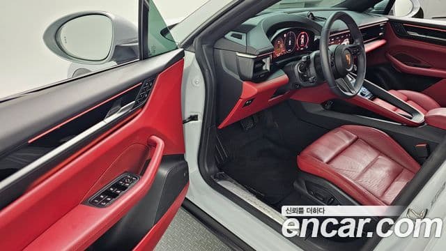 Porsche Macan EV 2025 — ფოტო 20/20