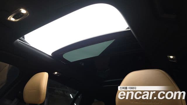Volvo XC90 2018 — Şəkil 15/20
