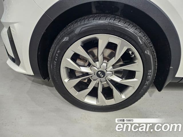 Kia Sorento 2021 — ფოტო 20/20