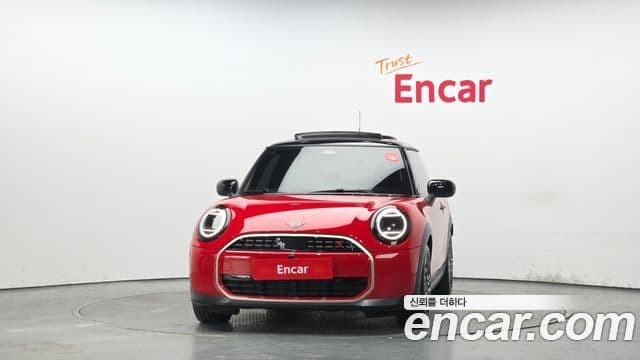 Mini Cooper S 2024 — ფოტო 2/20
