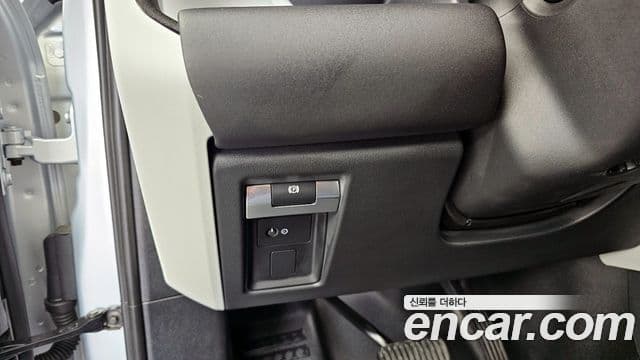 Land Rover Defender 2024 — ფოტო 16/20