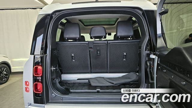 Land Rover Defender 2024 — ფოტო 20/20