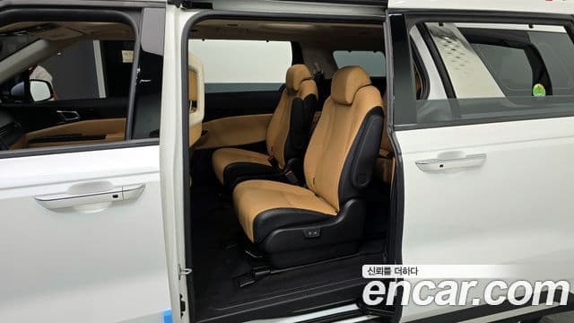 Kia Carnival 2022 — Şəkil 11/20