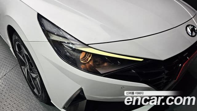 Hyundai The New Avante Hybrid 2021 — Photo 5/30