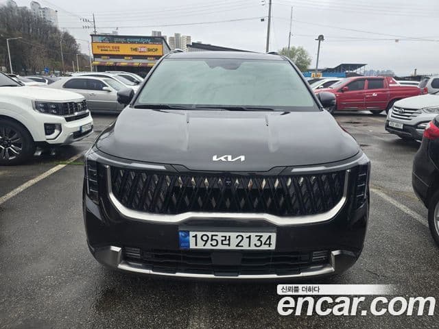 Kia Carnival 2024 — ფოტო 2/20
