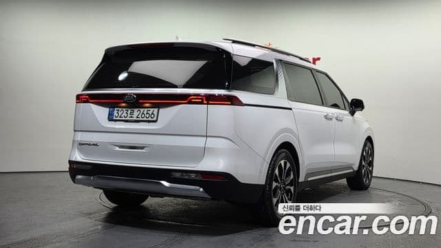Kia Carnival 2020 — Фото 2/20