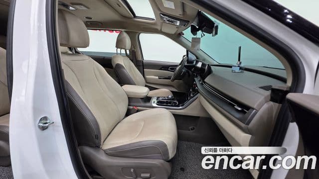 Kia Carnival 2020 — Фото 10/20