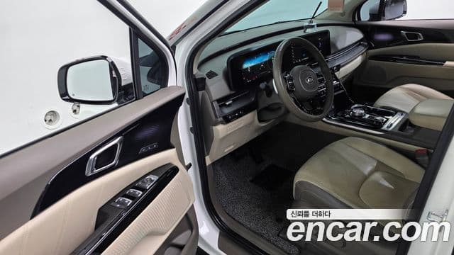 Kia Carnival 2020 — Фото 12/20