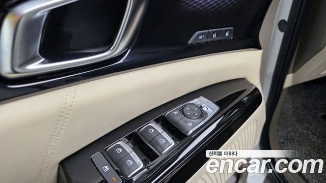 Kia Carnival 2020 — Фото 13/20