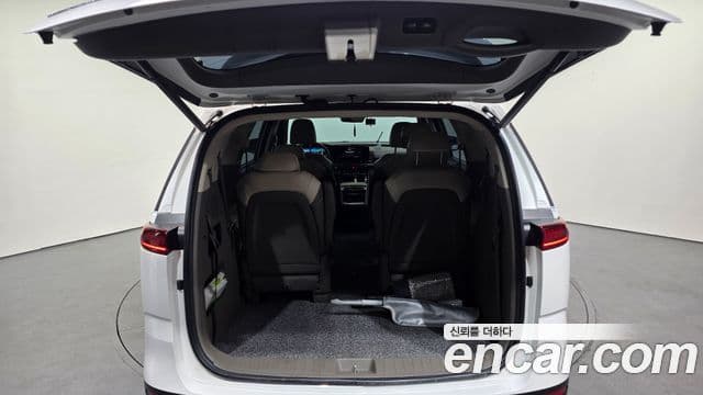 Kia Carnival 2020 — Фото 20/20