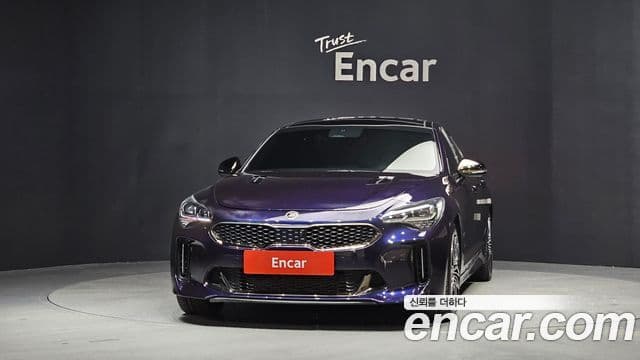Kia Stinger 2021 — ფოტო 2/20