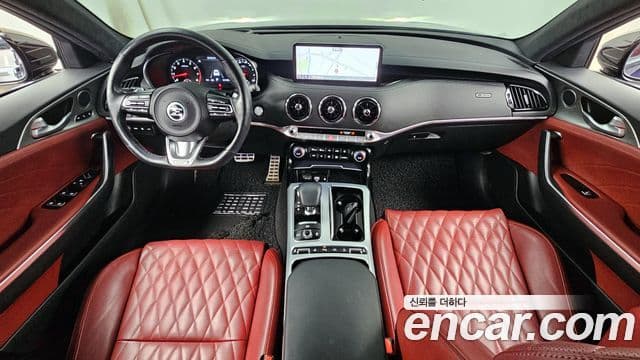 Kia Stinger 2021 — ფოტო 9/20