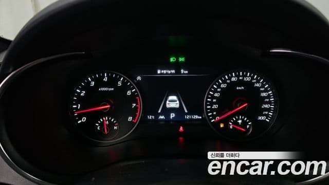 Kia Stinger 2021 — ფოტო 6/20