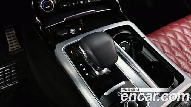 Kia Stinger 2021 — ფოტო 7/20