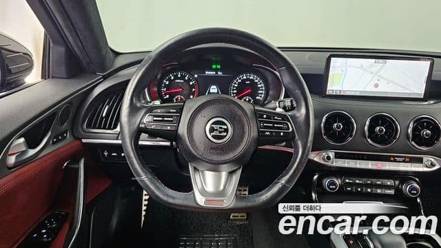 Kia Stinger 2021 — ფოტო 12/20