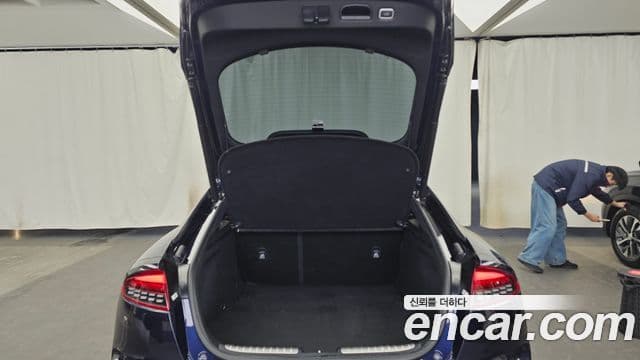 Kia Stinger 2021 — ფოტო 19/20