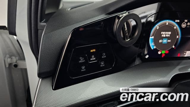 Volkswagen Golf 2025 — Photo 13/34