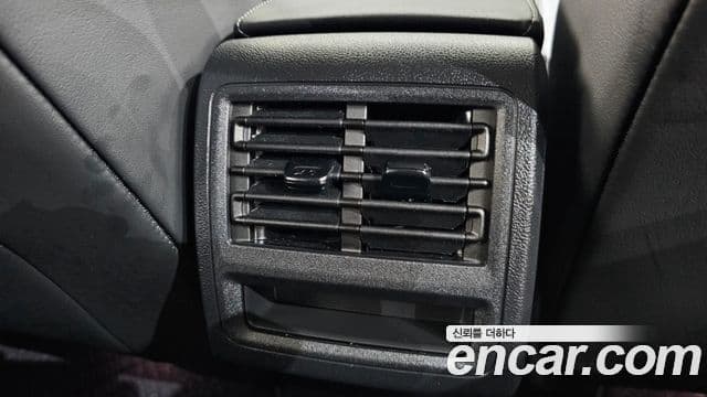 Volkswagen Golf 2025 — Photo 12/34