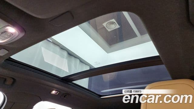 Volvo XC40 2020 — ფოტო 18/20