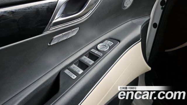 Genesis GV80 2020 — ფოტო 13/20