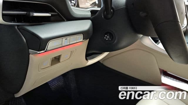 Genesis GV80 2020 — ფოტო 14/20