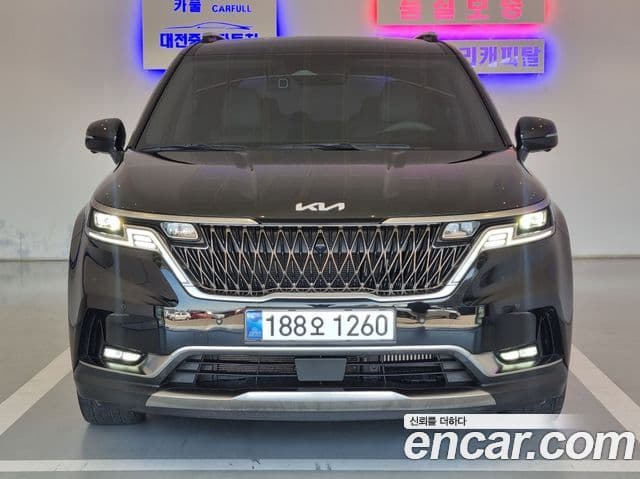 Kia Carnival 2023 — ფოტო 3/20