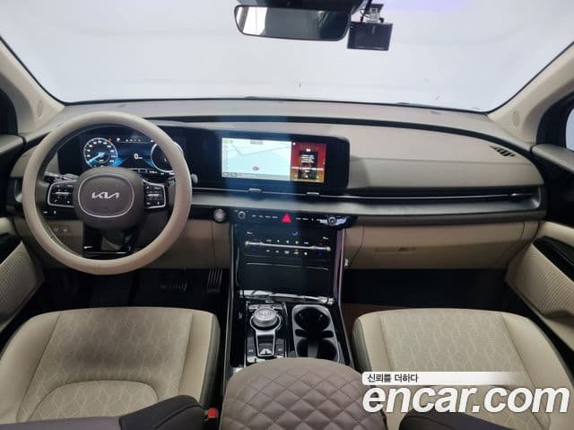 Kia Carnival 2023 — ფოტო 10/20