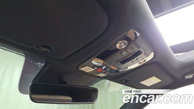 Kia Sorento 2022 — Photo 1/37