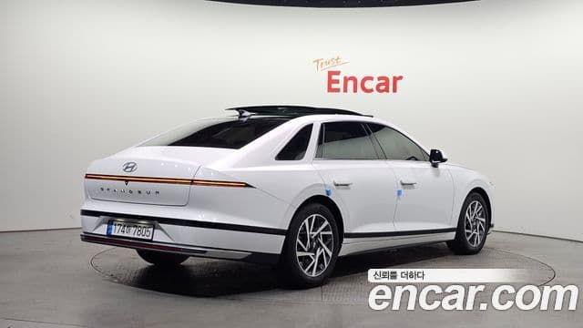 Hyundai Grandeur 2023 — Фото 2/20