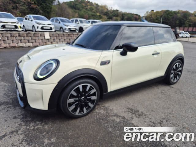 Mini Cooper S 2021 — Photo 17/19