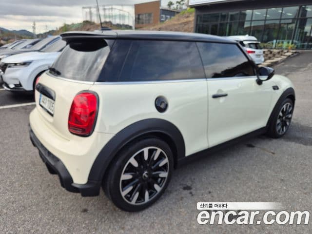 Mini Cooper S 2021 — Photo 11/19