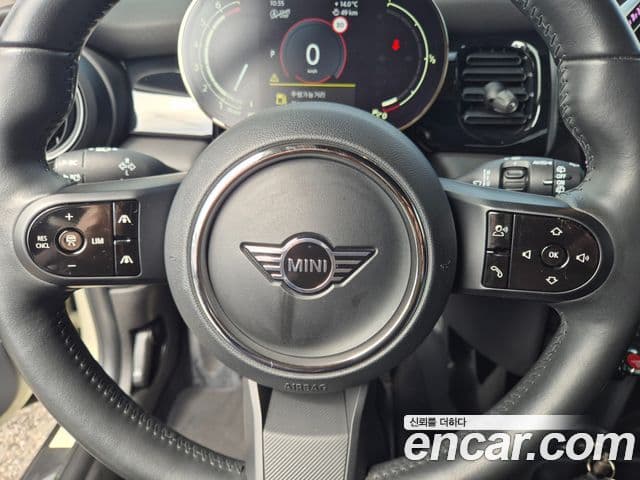 Mini Cooper S 2021 — Photo 14/19