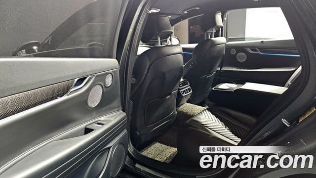 Genesis G80 2022 — Photo 10/31