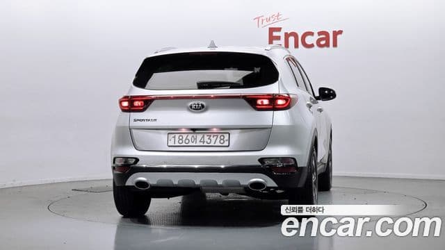 Kia Sportage The Bold 2020 — ფოტო 4/20