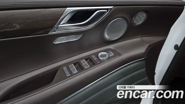 Genesis GV80 2020 — Şəkil 21/35