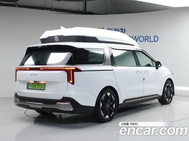 Kia Carnival 2024 — Фото 1/20