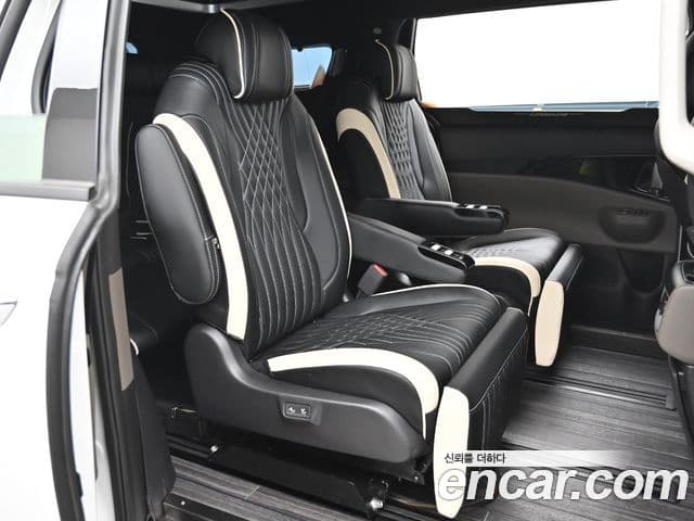 Kia Carnival 2024 — Фото 12/20