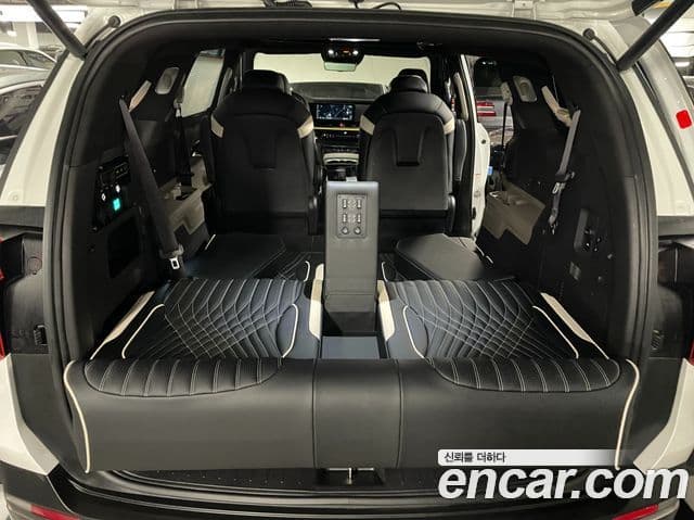 Kia Carnival 2024 — Фото 20/20