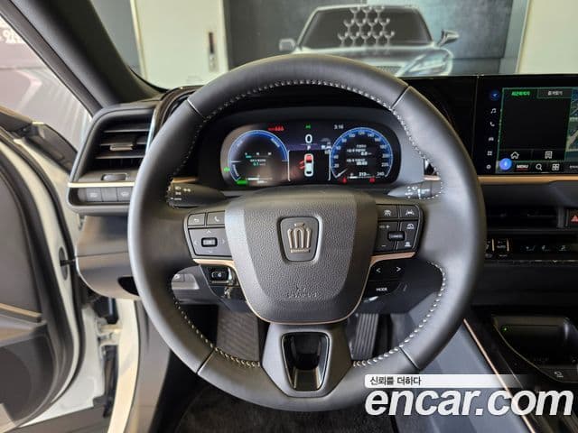 Toyota Crown Crossover 2025 — Şəkil 15/16