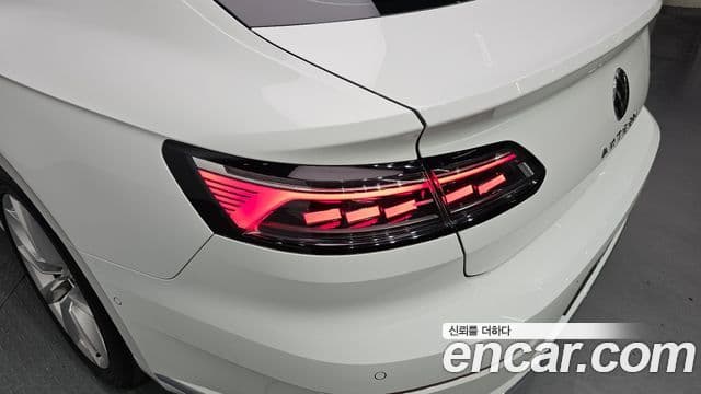 Volkswagen Arteon 2022 — Photo 12/32