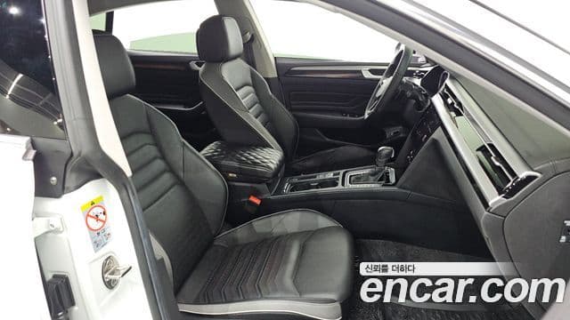 Volkswagen Arteon 2022 — Photo 15/32