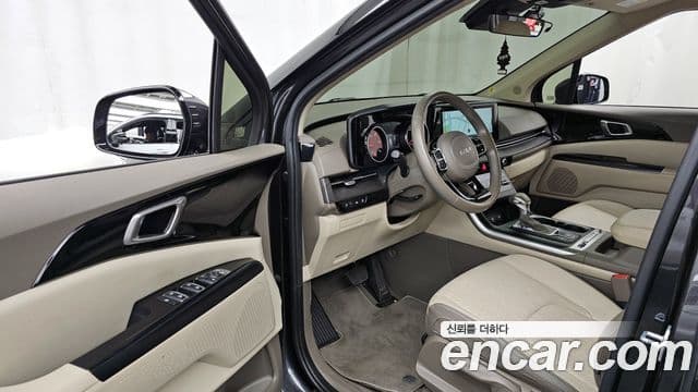 Kia Carnival 2022 — Şəkil 10/20