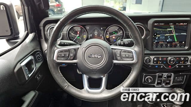 Jeep Wrangler 2022 — Şəkil 13/20