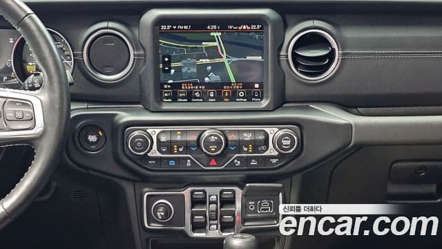 Jeep Wrangler 2022 — фото 20 из 20