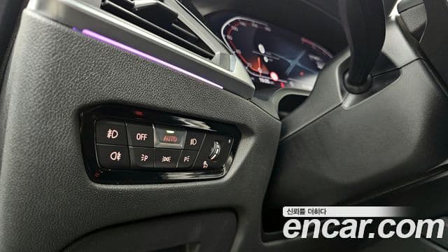 BMW 3 Series 2021 — Şəkil 18/20