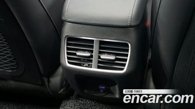 Hyundai Sonata Hybrid 2021 — Photo 5/31
