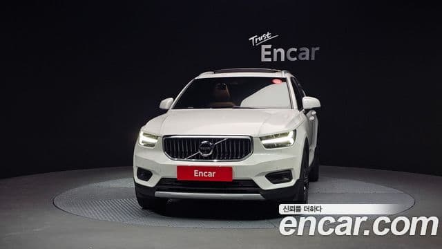 Volvo XC40 2021 — Şəkil 3/20