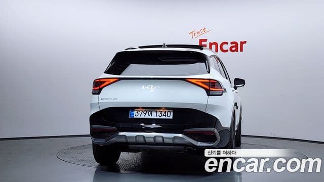 Kia Sportage 2021 — ფოტო 4/20